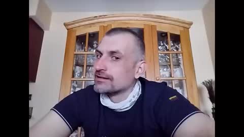 Snapshot of viciouzz1 chatting on December 2, 7:31 pm viciouzz1 online show from December 2, 7:31 pm