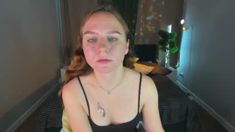 vicki_milles online show from July 28, 11:17 am