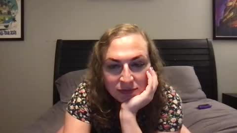 Vicki Stockings online show from September 16, 2:23 am