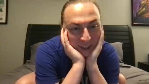 Vicki Stockings online show from September 29, 2:06 am