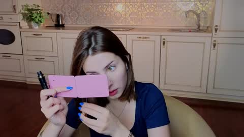 Vickie online show from June 7, 2:10 pm
