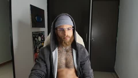 vickingcock7 online show from May 11, 8:20 am