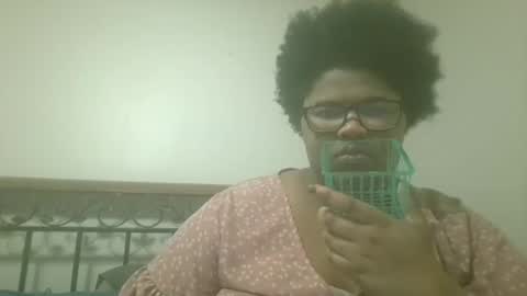 vickiryder56 online show from April 12, 2:05 am