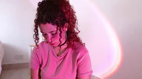 Snapshot of vicky_crazy chatting on January 19, 2:59 pm Vicky online show from January 19, 2:59 pm