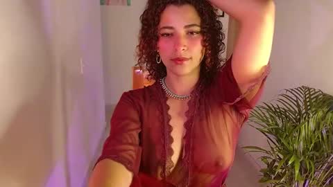 Snapshot of vicky_crazy chatting on February 1, 5:58 pm Vicky online show from February 1, 5:58 pm