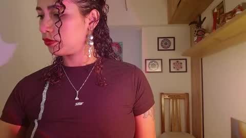 Snapshot of vicky_crazy chatting on February 8, 4:36 pm Vicky online show from February 8, 4:36 pm