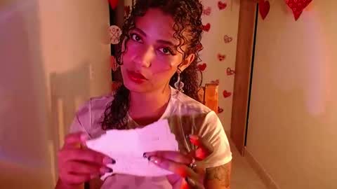 Snapshot of vicky_crazy chatting on February 21, 1:33 am Vicky online show from February 21, 1:33 am