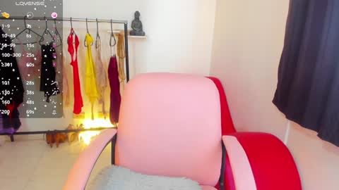 Snapshot of vicky_cristinax chatting on January 25, 9:35 pm Vicky online show from January 25, 9:35 pm