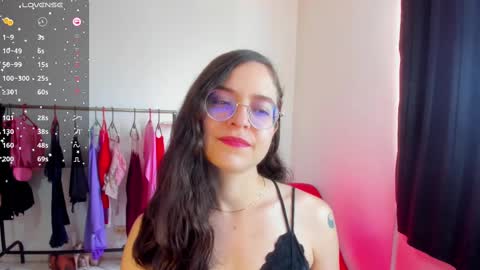 Snapshot of vicky_cristinax chatting on March 10, 7:07 pm Vicky online show from March 10, 7:07 pm