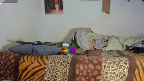 vicky manuela online show from January 11, 8:43 am