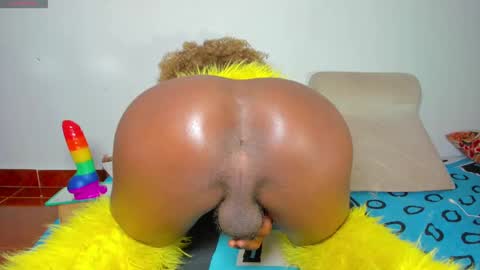 vicky manuela online show from October 1, 2:39 am