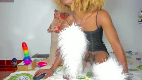 vicky manuela online show from October 8, 2:20 am