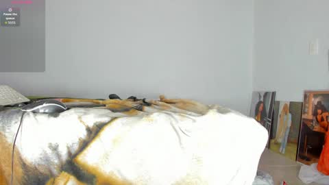 vicky manuela online show from March 27, 8:26 am