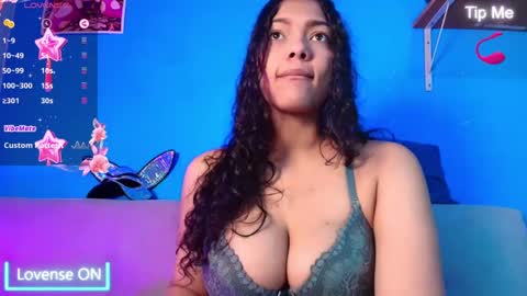 Snapshot of vicky_miller_05 chatting on February 27, 7:04 pm vicky_miller_05 online show from February 27, 7:04 pm