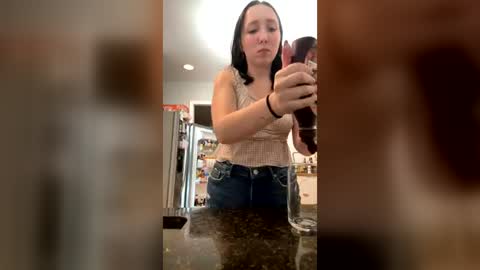 Snapshot of vickyparkerxx chatting on July 12, 2:24 am Vicky Parker online show from July 12, 2:24 am