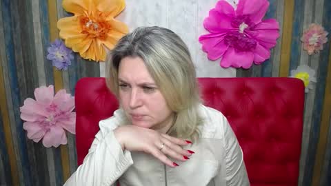 VickyRobins online show from March 24, 7:24 am