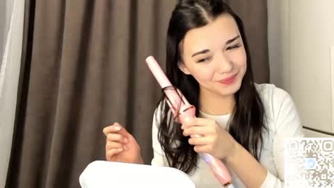 Vic online show from February 11, 7:59 pm