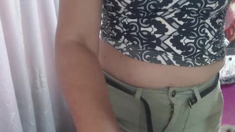 Hi guys   Im victoria  Be the one who can control me in PVT online show from December 18, 8:15 pm