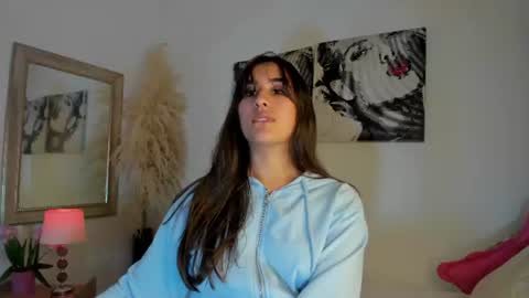 Victoria online show from June 19, 3:44 am