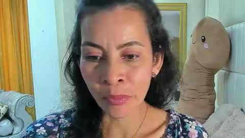 Victoria  grey  online show from March 18, 7:06 pm