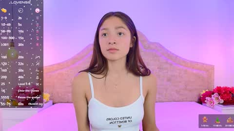 Snapshot of victoria_adams14 chatting on December 14, 1:49 pm Victoria for you online show from December 14, 1:49 pm