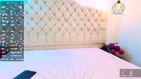 Snapshot of victoria_adams14 chatting on December 23, 6:37 pm Victoria for you online show from December 23, 6:37 pm