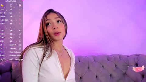 Snapshot of victoria_adams14 chatting on January 23, 6:14 pm Victoria for you online show from January 23, 6:14 pm