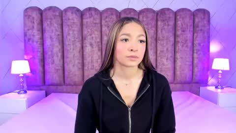 Snapshot of victoria_adams14 chatting on February 13, 11:50 am Victoria for you online show from February 13, 11:50 am