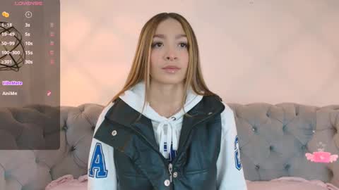 Snapshot of victoria_adams14 chatting on February 19, 11:49 am Victoria for you online show from February 19, 11:49 am