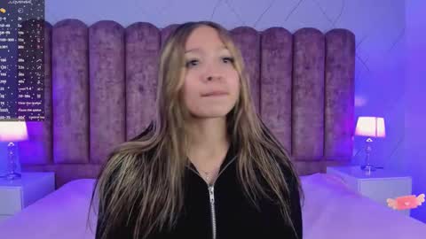 Snapshot of victoria_adams14 chatting on February 21, 11:55 am Victoria for you online show from February 21, 11:55 am