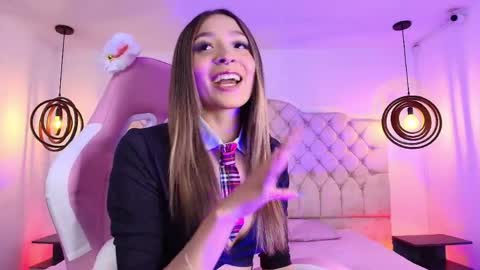 Snapshot of victoria_adams14 chatting on April 11, 4:17 am Victoria for you online show from April 11, 4:17 am