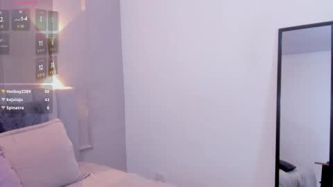 Snapshot of victoria_bourne chatting on March 19, 7:29 pm victoria online show from March 19, 7:29 pm