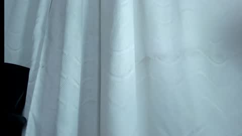 valentina online show from October 6, 11:40 am