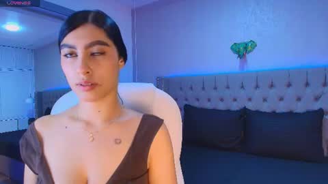Snapshot of victoria_ellington chatting on June 14, 11:34 am online show from June 14, 11:34 am