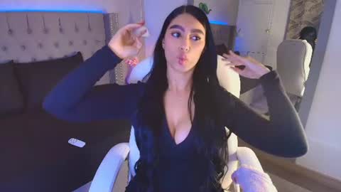 Snapshot of victoria_ellington chatting on July 14, 12:11 pm online show from July 14, 12:11 pm