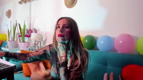 Snapshot of victoria_jhones chatting on February 16, 12:52 am Victoria online show from February 16, 12:52 am