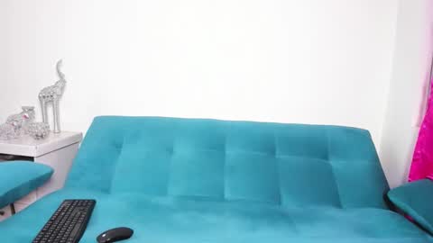 Snapshot of victoria_jhones chatting on September 13, 6:29 pm Victoria online show from September 13, 6:29 pm