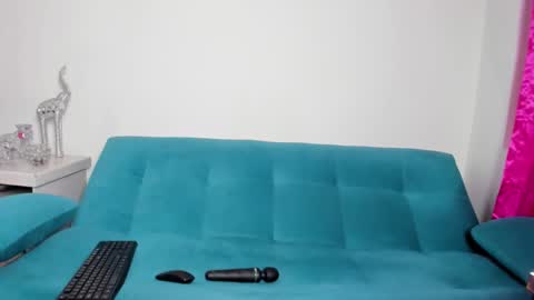 Snapshot of victoria_jhones chatting on September 26, 6:45 pm Victoria online show from September 26, 6:45 pm