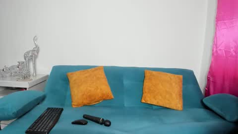 Snapshot of victoria_jhones chatting on December 13, 7:53 pm Victoria online show from December 13, 7:53 pm