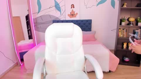 victoria_jonness online show from September 27, 7:19 pm