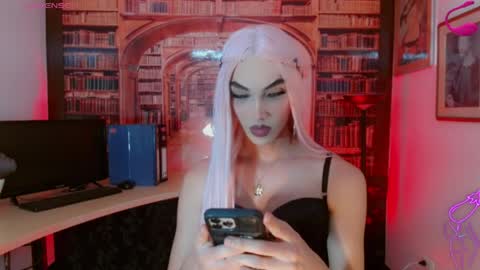 Victoria online show from May 19, 4:30 am