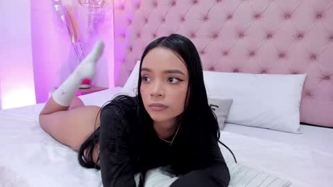 victoria_kitt online show from January 3, 7:07 pm