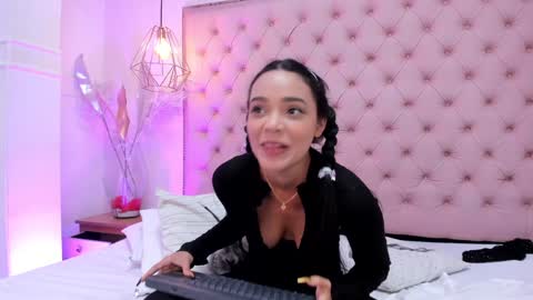 victoria_kitt online show from January 5, 1:13 am