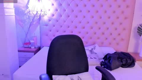 victoria_kitt online show from September 27, 7:08 pm