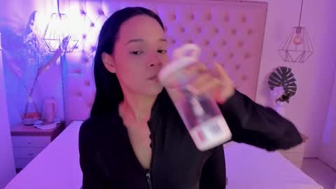 victoria_kitt online show from September 30, 4:01 pm