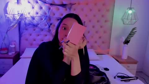 victoria_kitt online show from October 17, 10:34 pm