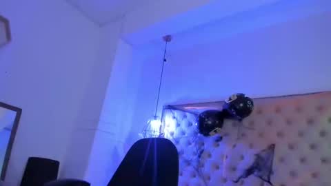 victoria_kitt online show from October 18, 7:03 pm