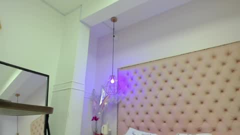 victoria_kitt online show from June 7, 6:22 pm