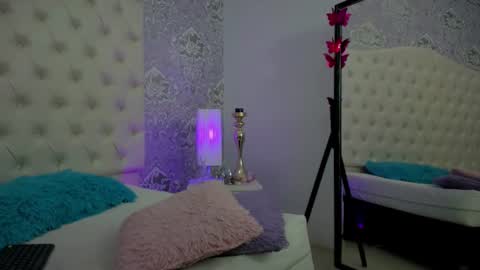 victoria_kitt online show from June 14, 2:30 pm