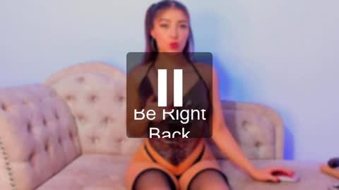 Snapshot of victoria_laurent chatting on January 3, 6:24 pm Victoria Laurent online show from January 3, 6:24 pm